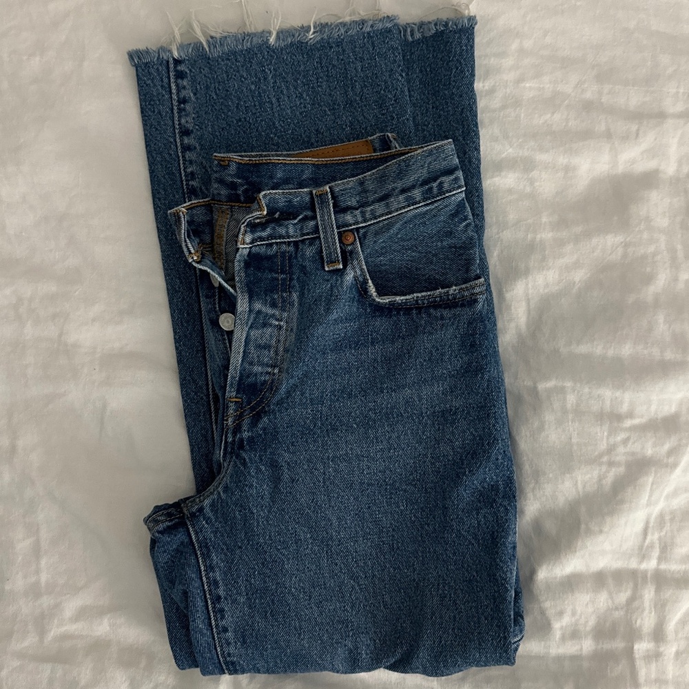 Levi’s 501 split hem